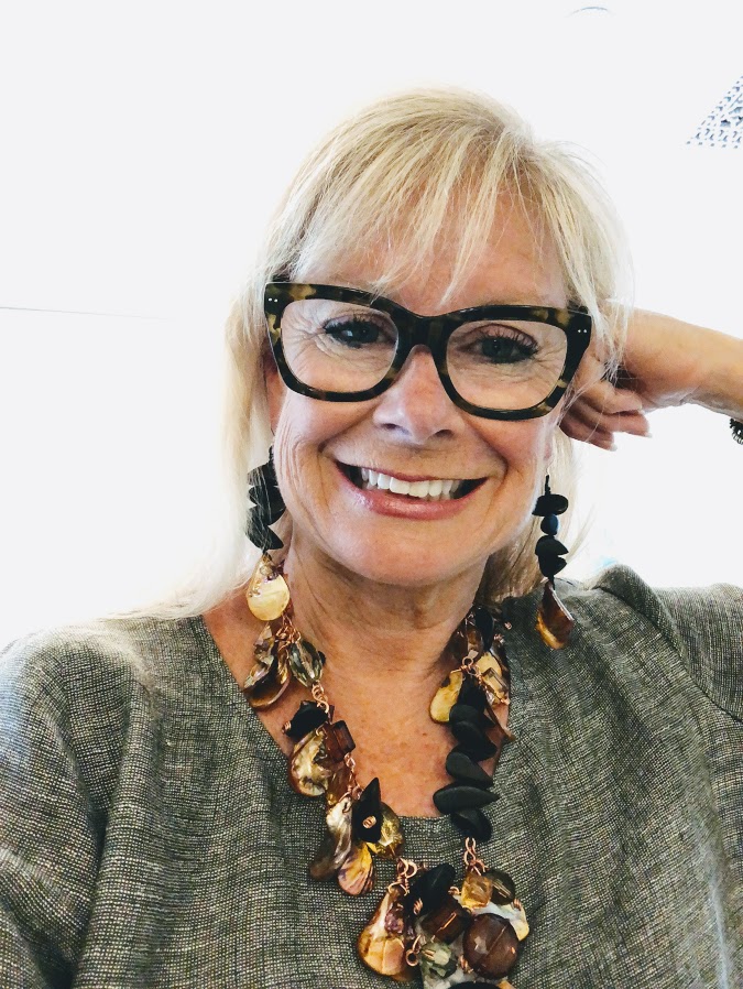 Love Thy Jewelry-Hello I'm 50ish