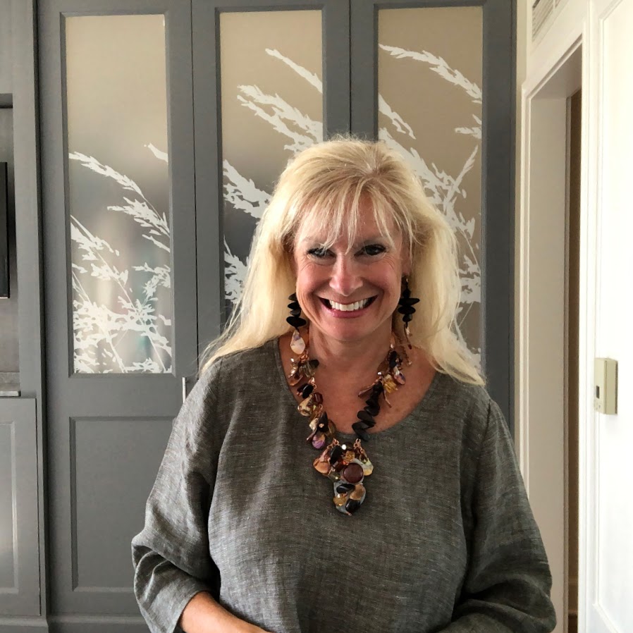 Robin is wearing JJill style and Love Thy Jewelry-Hello I'm 50ish