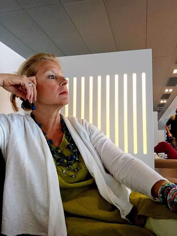 Robin LaMonte without eyelash extensions