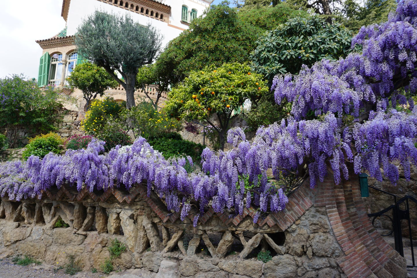 Gardens near Casa Martí Trias i Domènech