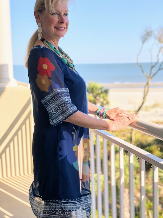 Stylish Monday Link Up: Spring Into Florals