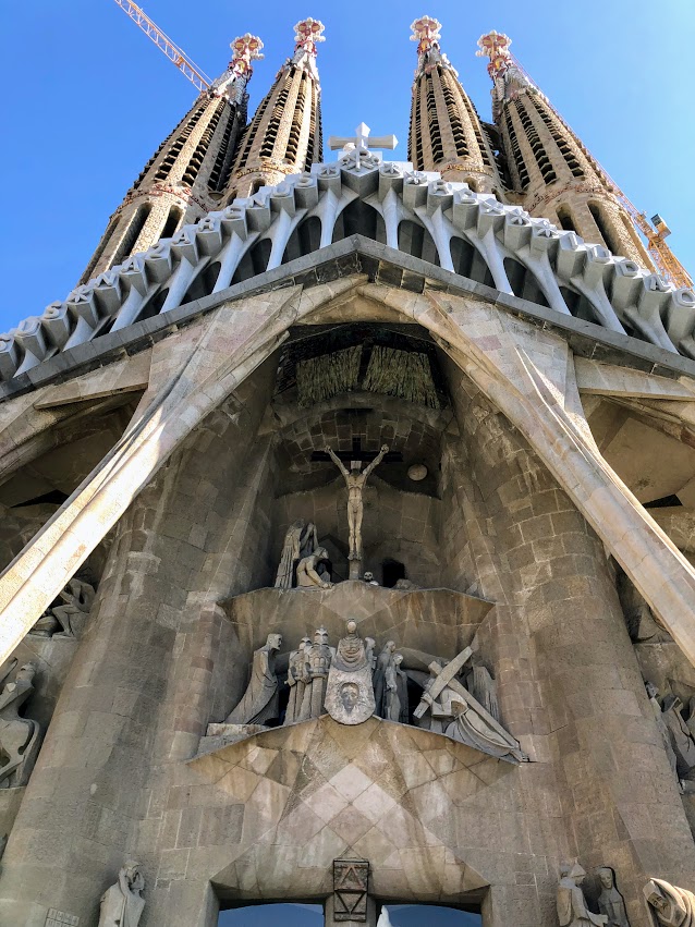 La Sagrada Familia Passion Facade
