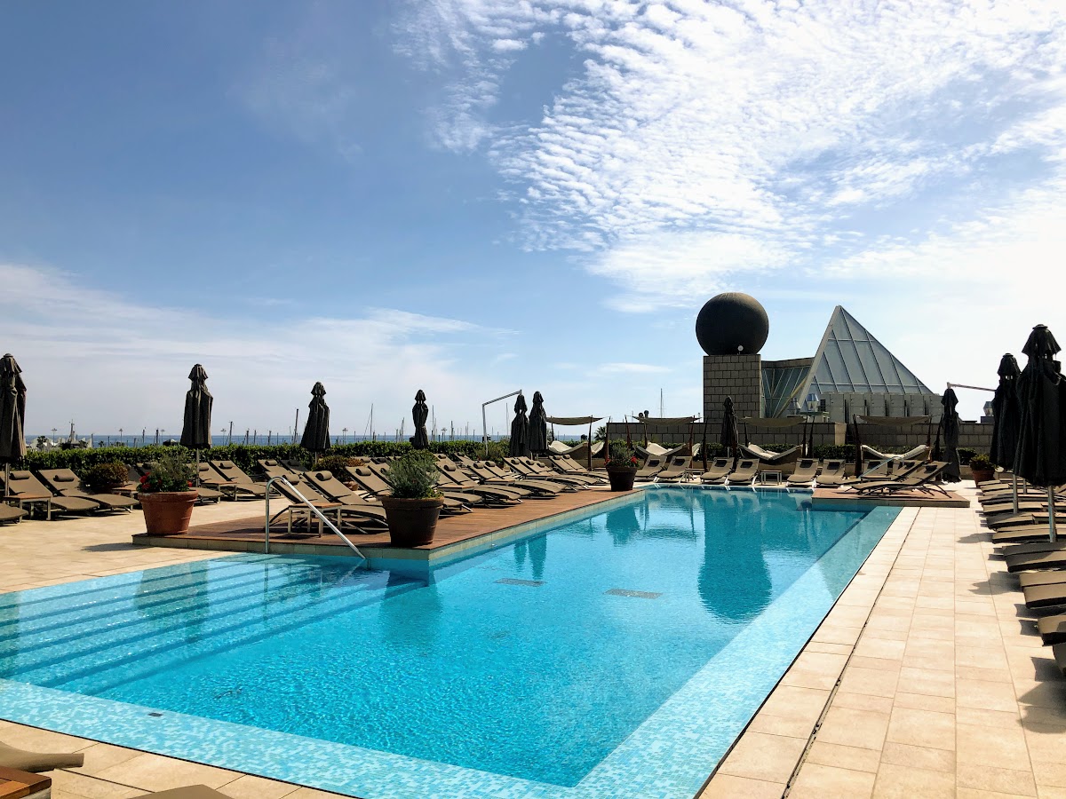 Hotel Arts Barcelona Pool view