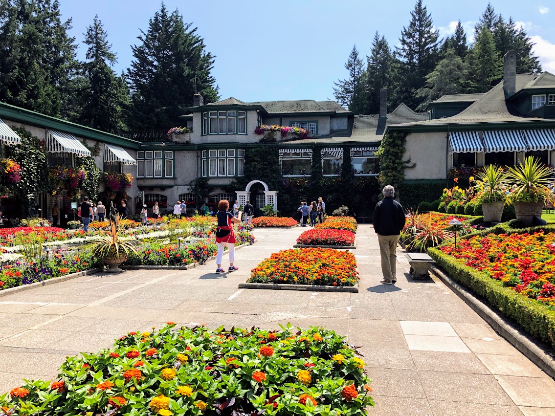 Butchart Gardens- Hello I'm 50ish