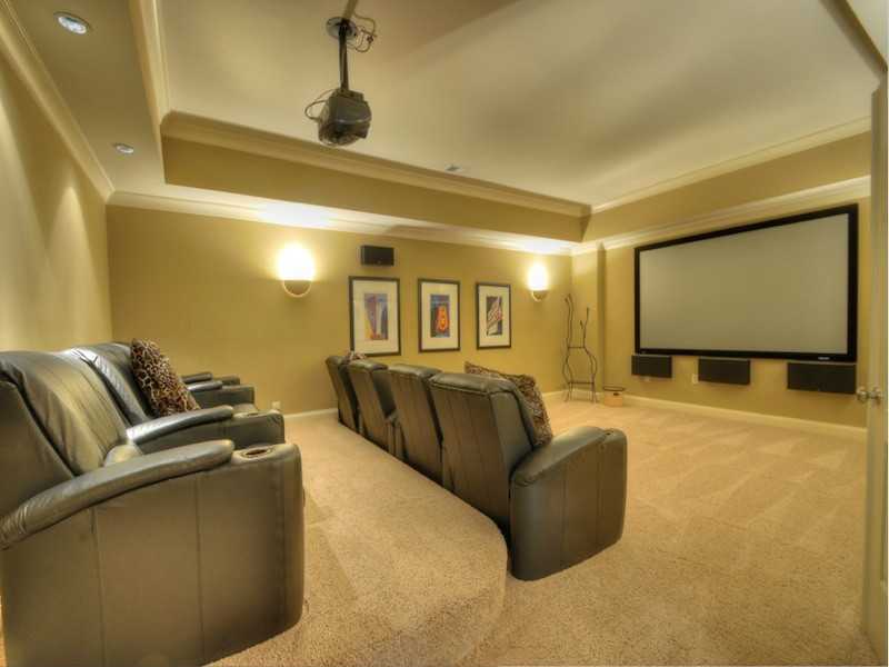 Host a Super Bowl Party in your Basement with a Home theater