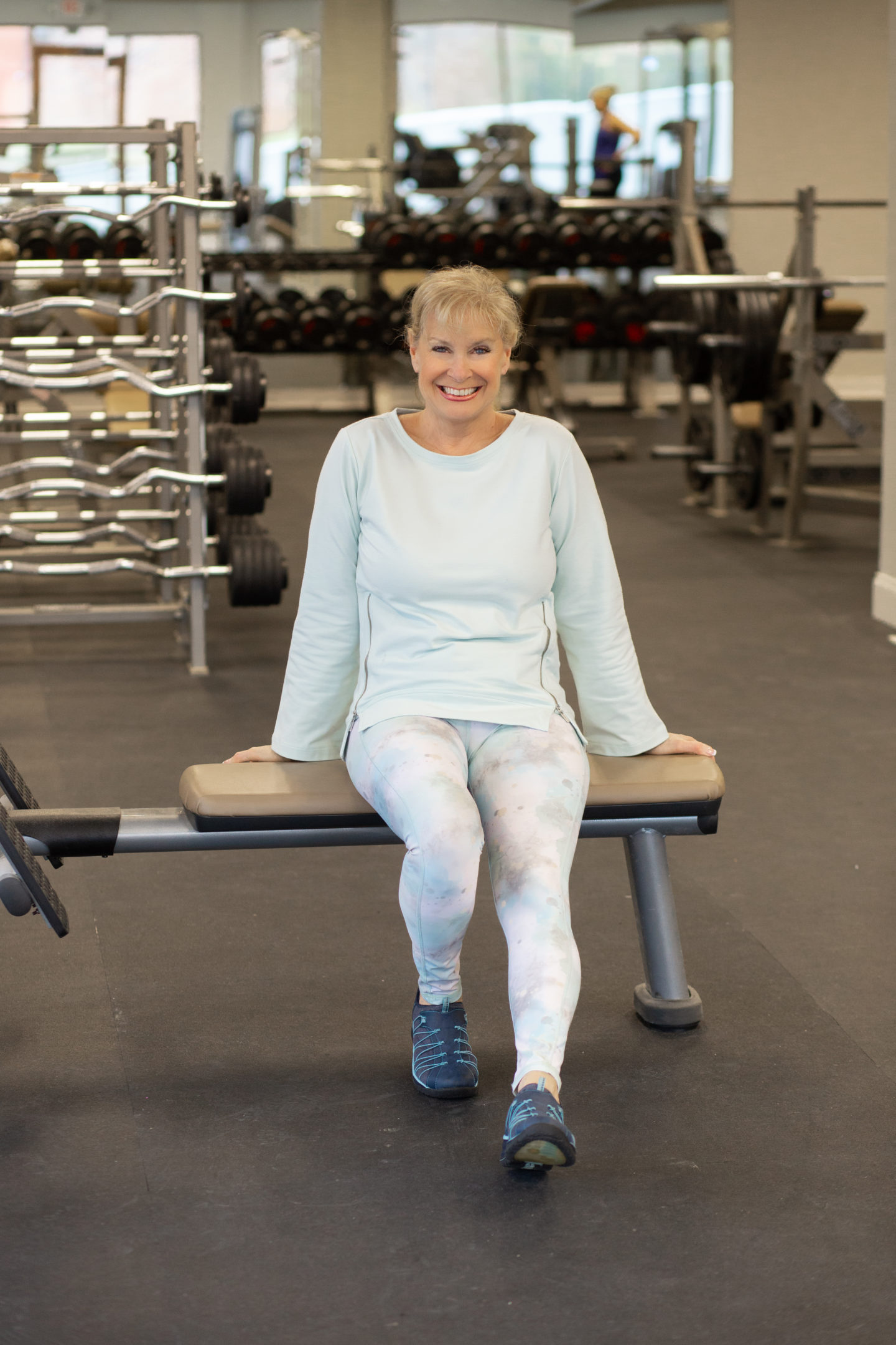 Robin is wearing athletic wear from Peach