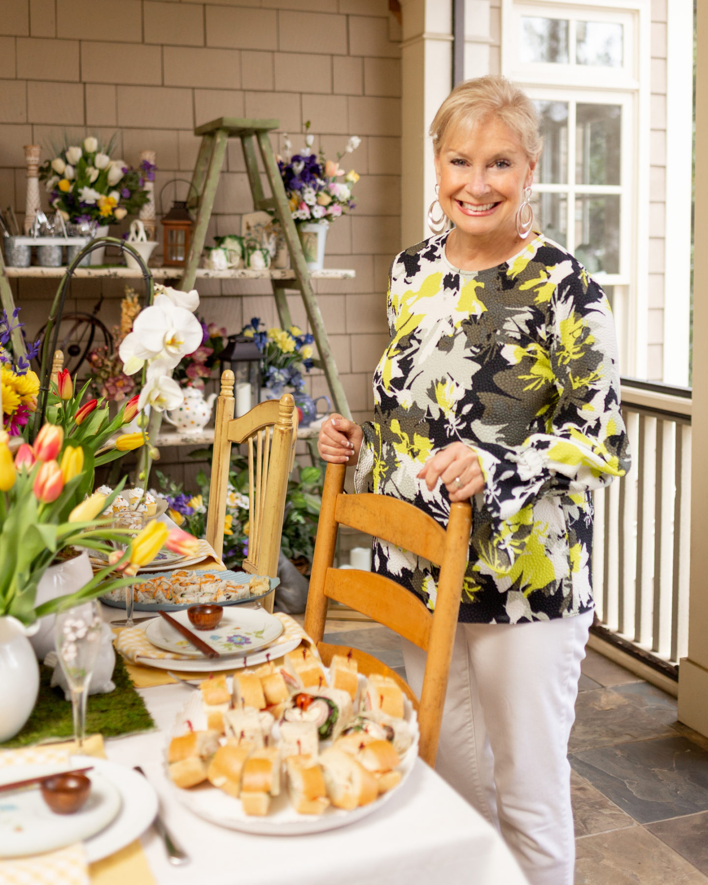 A Spring Table with Mudpie Gift