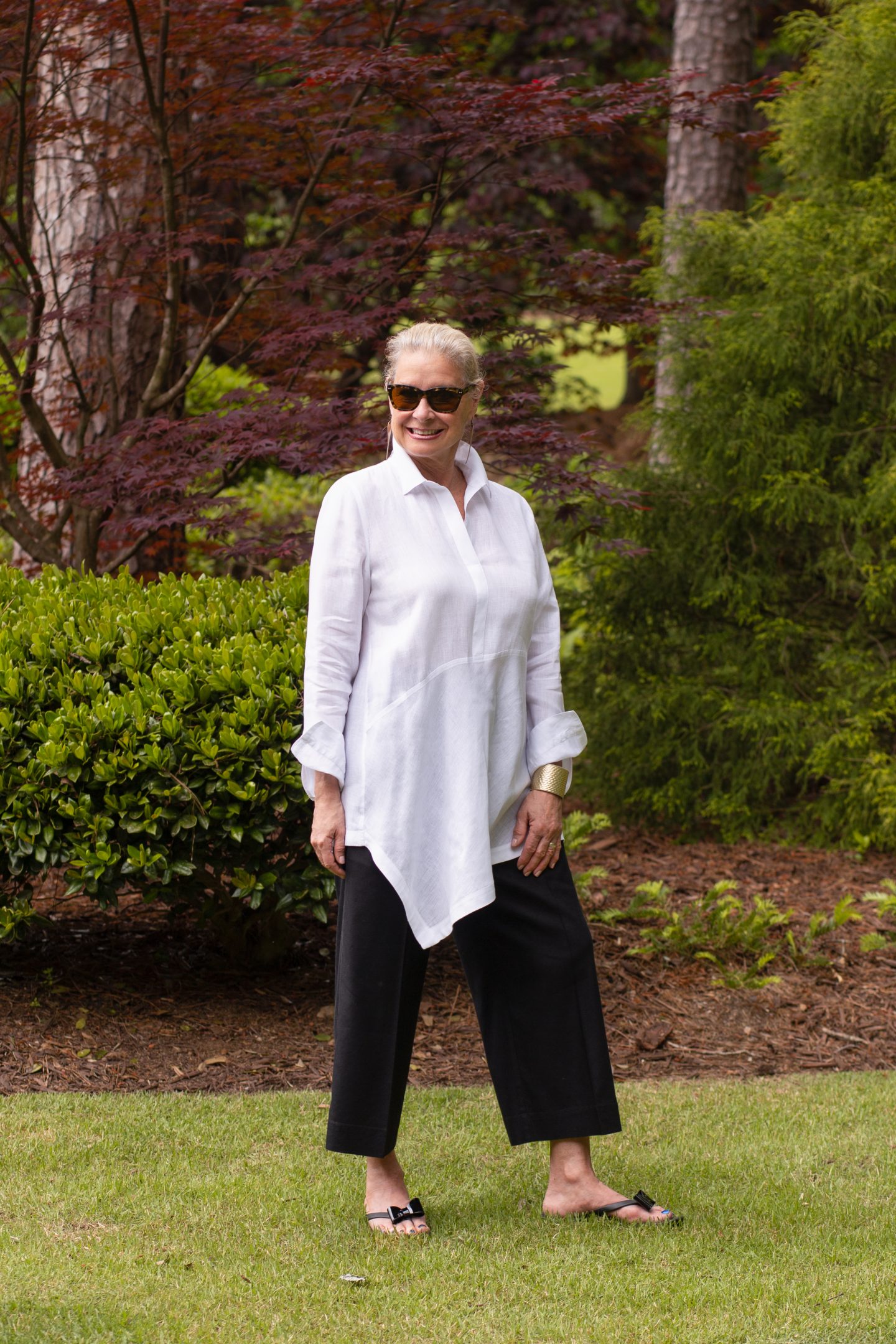 Today I want to introduce to you a fantastic flip flop from Oka b that is designed for our 50ish feet!