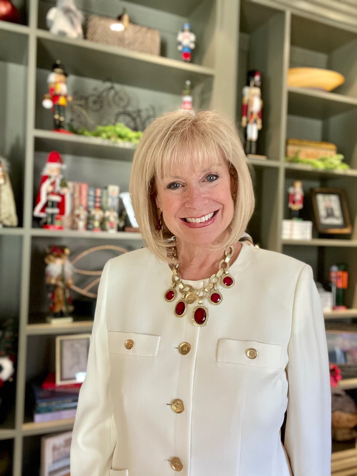 How To Style Winter White for the Holidays