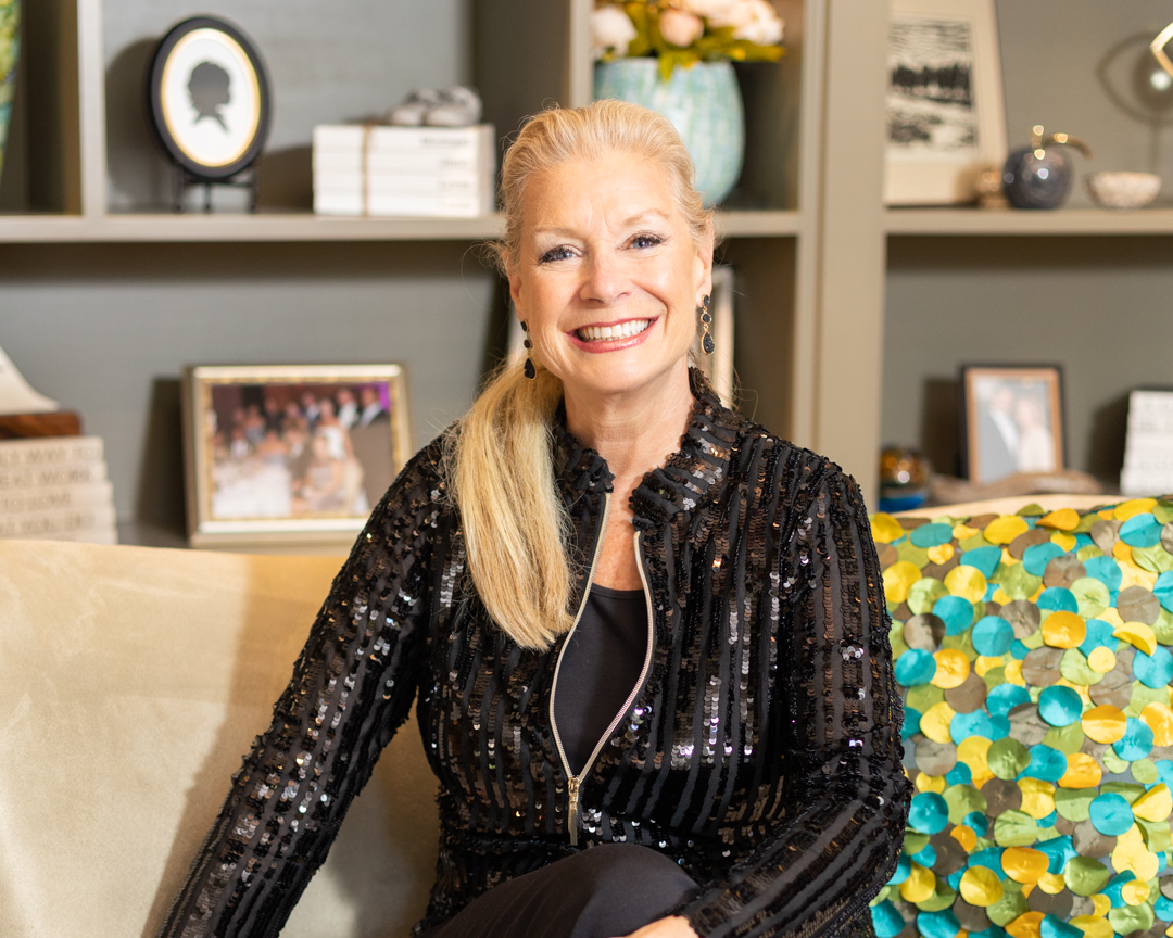 Draper's and Damon's Standing Ovation Jacket 