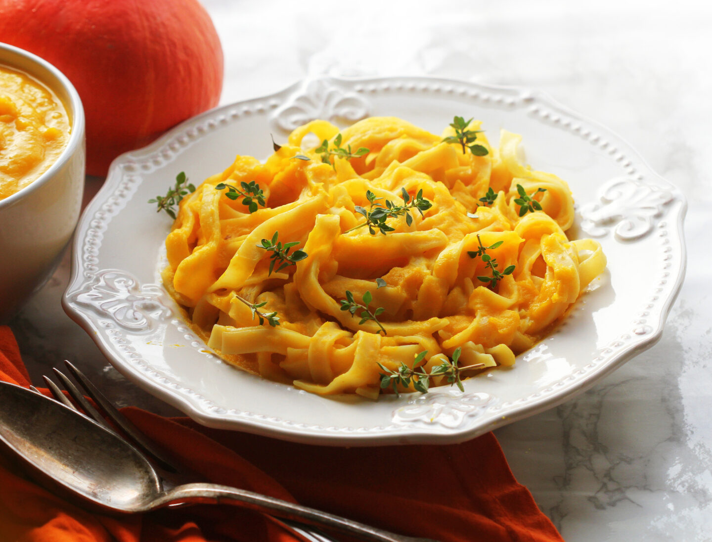 Tagliatelle pasta with pumpkin cream sauce