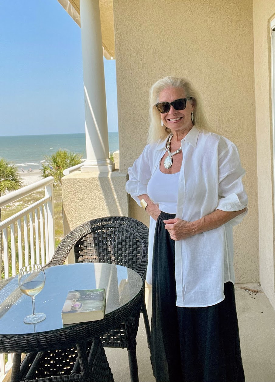 What is the Coastal Grandmother Aesthetic?