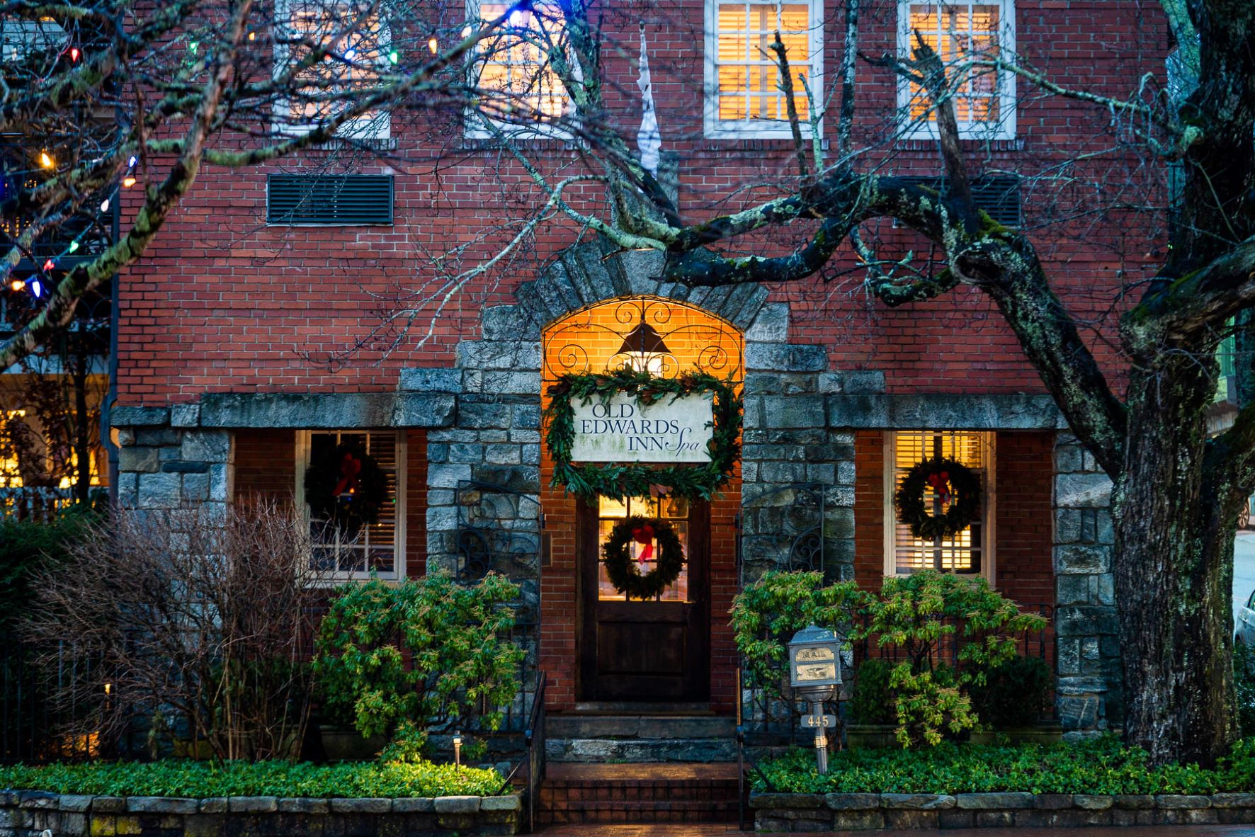 Photo Courtesy of Old Edwards Inn and Spa at Chrsitmas