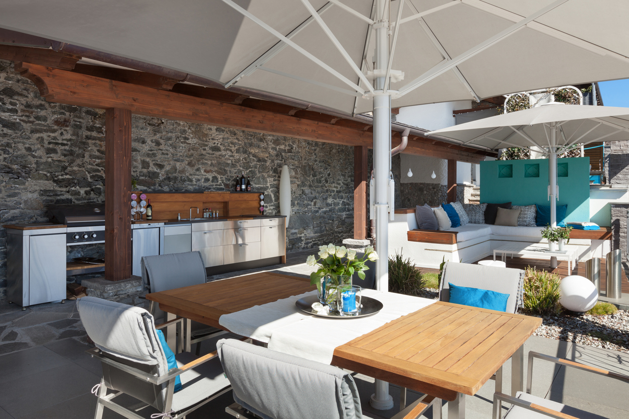 Outdoor kitchen and living space